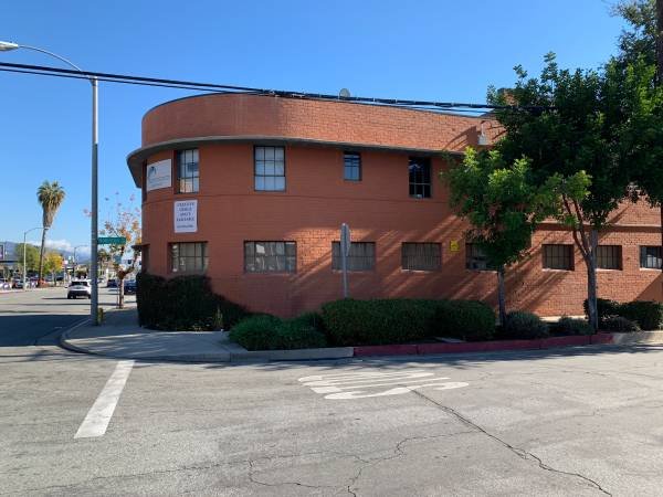 $675 / 145 Square Feet - Private Office Sublet near Walnut and Hill (Pasadena)