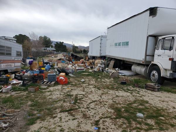 Junk Removal / Yard Clean Outs  Car Removal (Littlerock)