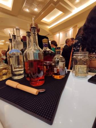 Mobile Bartender @Drinksondafly (Just about anywhere.)