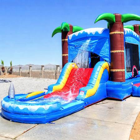 Jumpers / waterslide for rent (Bakersfield)