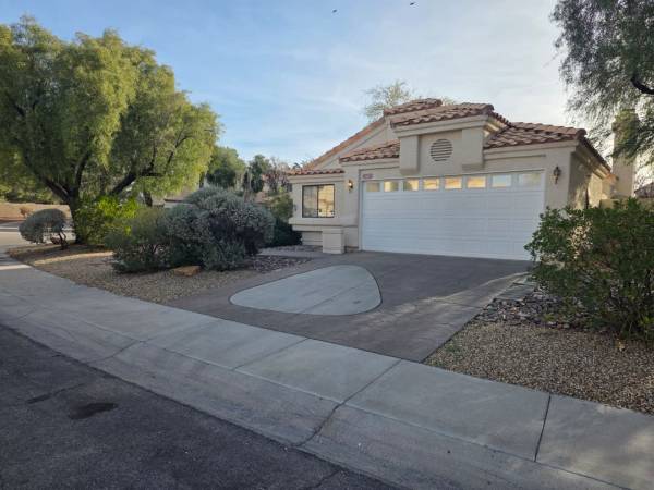 3br - 1493ft2 - 3 Bedroom 2BA Comfortable Newly Renovated House (Las Vegas)