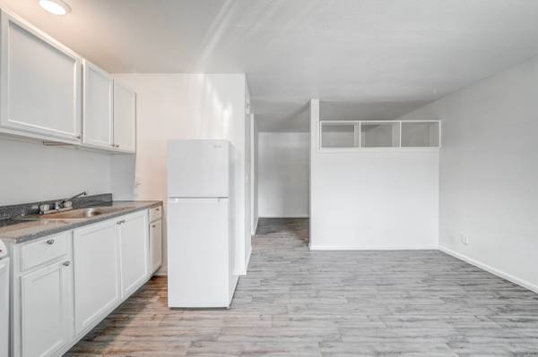 [1br - Amazing Opportunity to Live in Downtown (Fremont)]