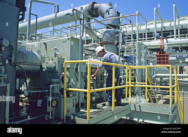 Looking for Mechanic Helpers and Welders