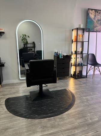 Hairdresser (Van Nuys)