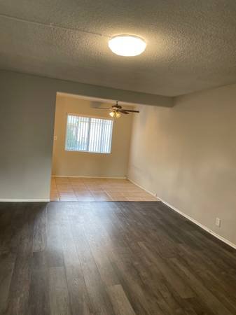 1br - 655ft2 - Charming 1+1 In A Great Location Must See (GLENDALE)