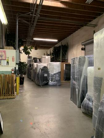 Assistant Warehouse Manager - Furniture Industry (Costa Mesa)