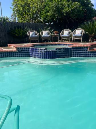 Pool Tile Cleaning (ClearView Tile) (Inland empire)