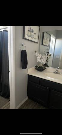$650 cuarto de renta (adelanto)