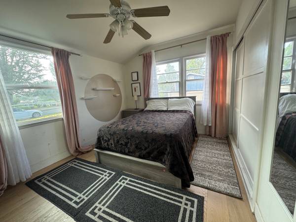 $390 / 2br - Two Private Bedrooms For Rent Near CSUN