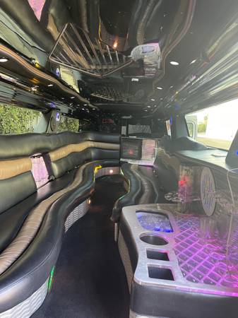 WOW 800-887-9080 amazing price limousine service for any event (OC, LA, IE 24/7)