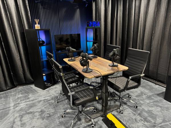 Commission Sales Partner – Executive Podcast / Video Studio Las Vegas (Las Vegas)