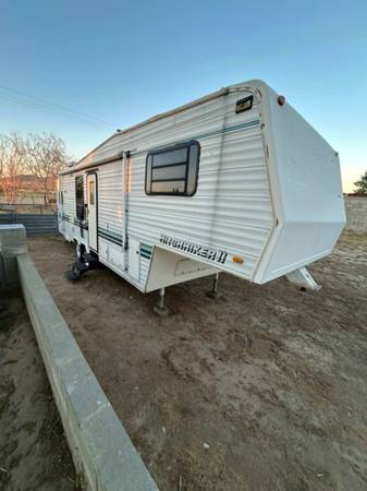 [$1,300 / 1br - 220ft2 - Se renta (Lancaster)]