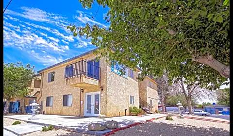 $1600.00 / 2br - 1050ft2 - 2 Bedroom in Rosamond