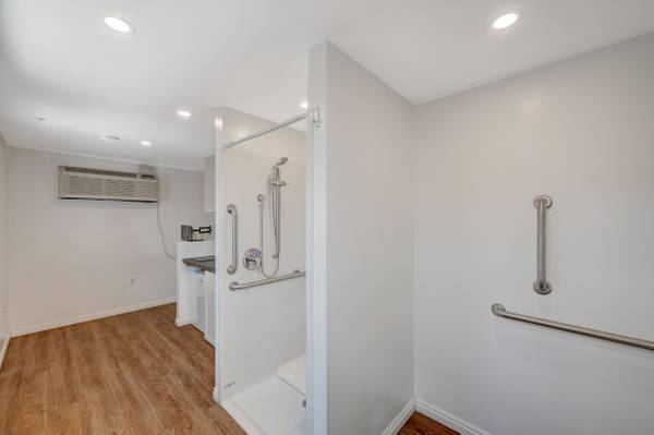 Immediate Move In in Fremont