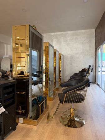 Hair & Manicure Stations for Rent Encino (Encino)