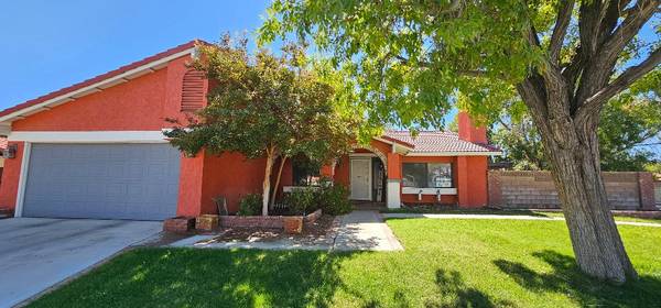 $1,200 / 1br - Responsible and respectful roommate wanted (Lancaster)