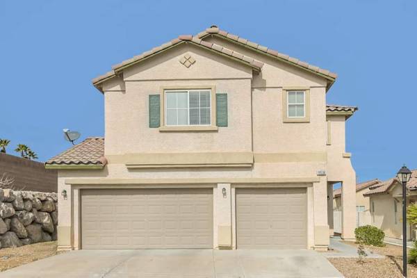 [4br - 2480ft2 - Cozy 4 bed 3 bath (Las Vegas)]