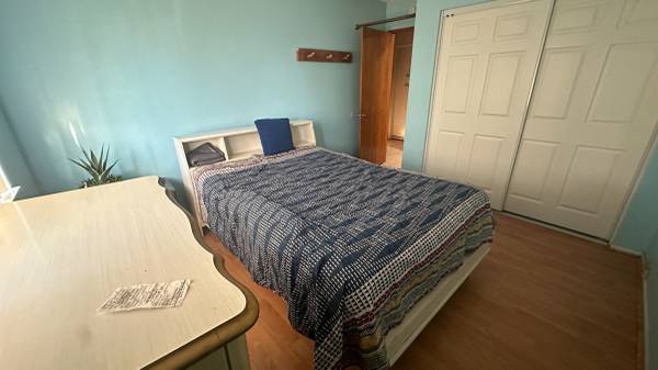 $800 / 1br - 1br - Room for Rent Month to Month. Service PETS only! (Lancaster)