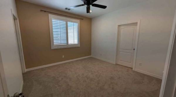 [$1,100 / 1br - Private bedroom and bathroom (Lancaster)]