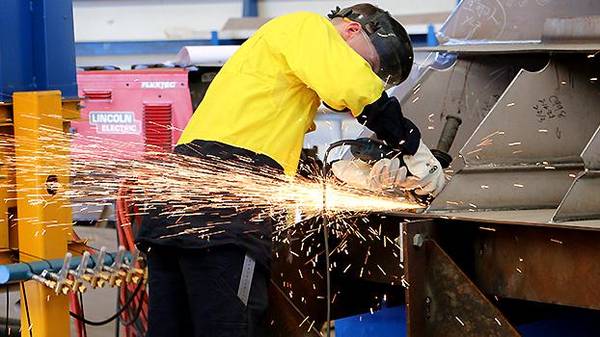 Sign Shop seeking a motivated individual for Installer/Fabricator (Walnut)