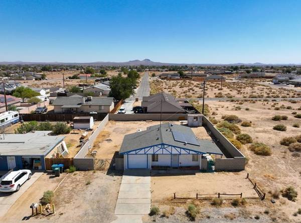 $225,000 / 2br - 874ft2 - Homes w/ Payments Under $1675.00 a month ( OAC ) (California City)