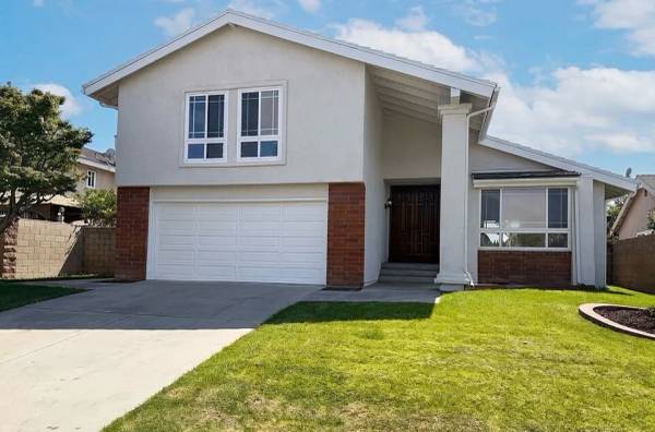 4br - 1939ft2 - Leased 4 Beds, 3 Baths in Santa Ana