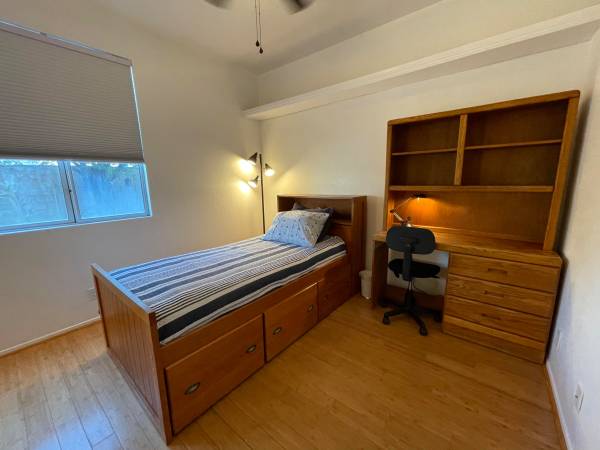 $850 A West Lancaster Side Room Available (Lancaster)