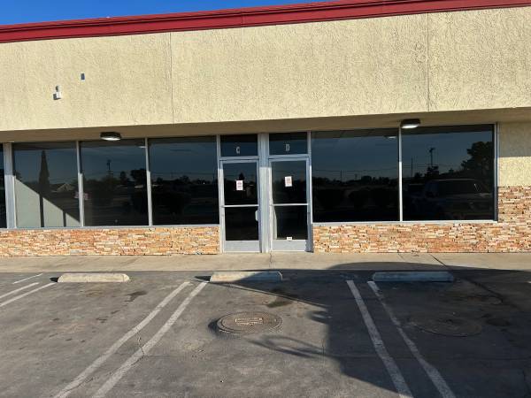 $825 / 1025ft2 - Retail Commercial Space for Lease California City (California City)