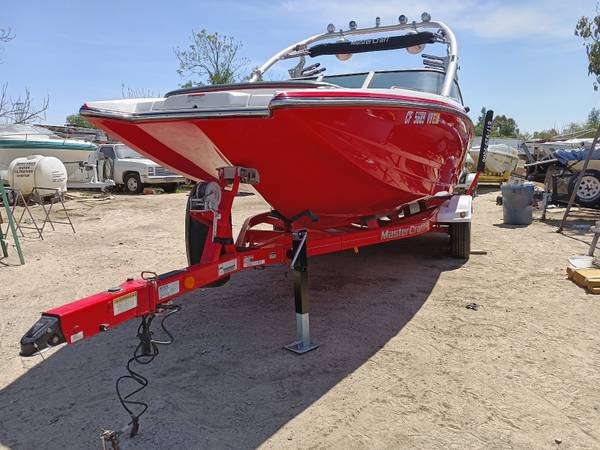 Boat repairs. Fiberglass. Gelcoat. Paint. Ad# 6 new pic (Pinon hills)