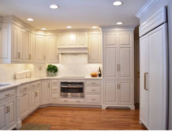 Kitchen cabinets installation (Sun Valley)
