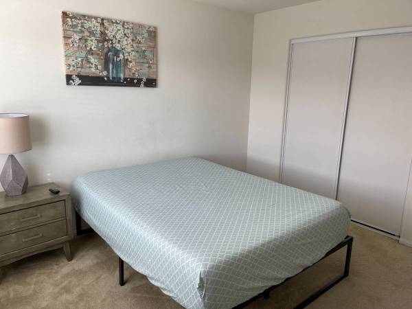 $850 / 5br - Furnished Room with Shared Bathroom for rent including Utilities (Lancaster WEST)