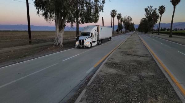 OTR & LOCAL DRIVERS WANTED (BAKERSFIELD)