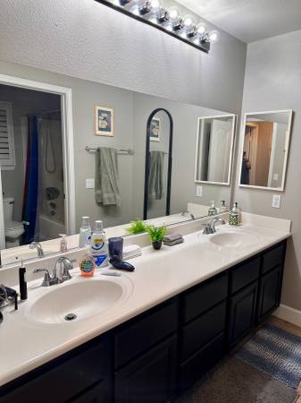 $125 / 1br - Mid-Term or Corporate Private Rooms and Baths for Rent, Safe, Clean, and Quiet in Santa Clarita and All Southern CA