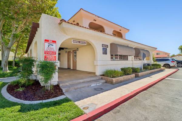 $1,550 / 2br - 700ft2 - Best Price - Call to Ask How to Get Free Rent Upon Move In - Save Money (Lancaster, CA)