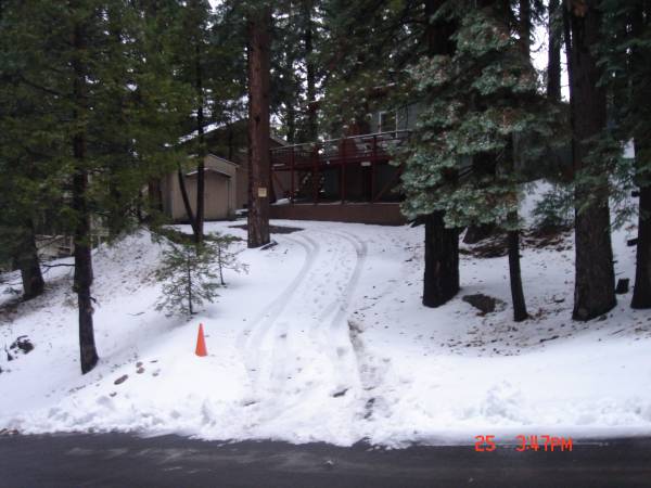 $1,995 / 2br - 810ft2 - Lake Arrowhead Cabin