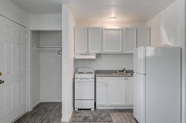 1br - Below Market Price! Awesome value! GREAT Location! (Fremont)