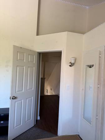 $800 1br 111ft2 - Private Room and Earn $$ if you can clean