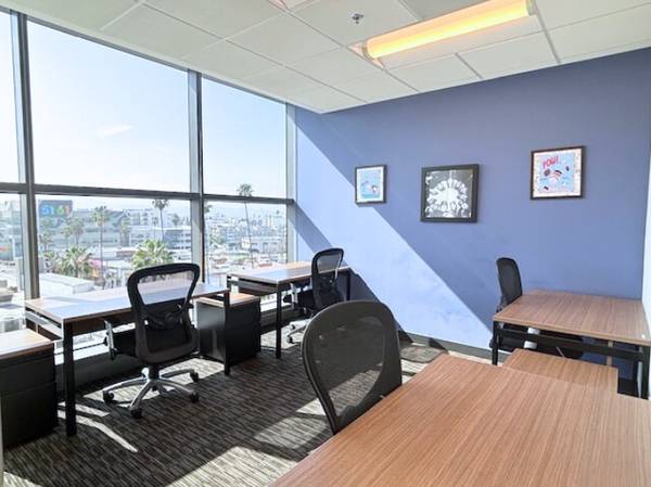 $279  Where Collaboration Comes to Life - Tour Today! (North Hollywood)