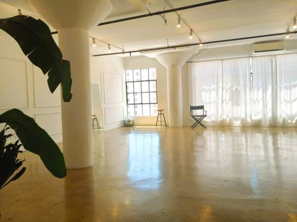 STOREFRONT/CREATIVE SPACE - FROM $450/MONTH/1 MONTH FREE! MONTH-TO-MONTH (DOWNTOWN LA)