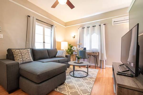 $3,200 / 1br - 550ft2 - Near Old Town | Private Workspace | Full Kitchen (Pasadena, Glendale, Eagle, Los Angeles)