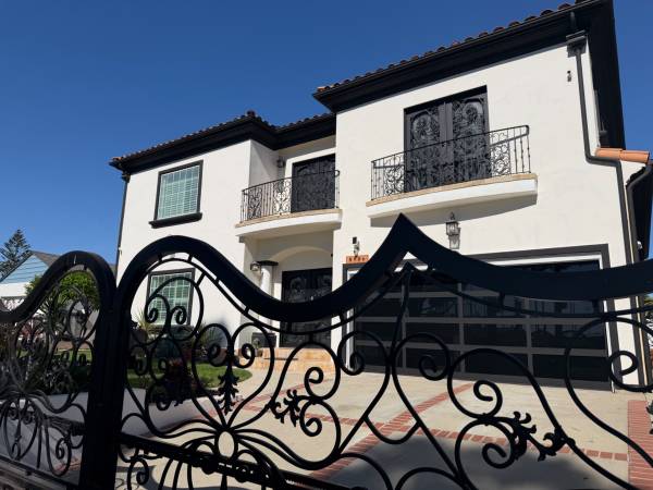 6br - Four Homes to Choose From